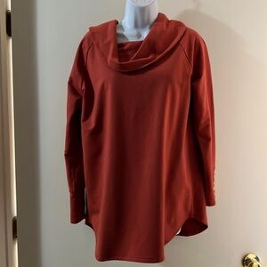 SOFT SURROUNDINGS, size medium. Gold Button Accents